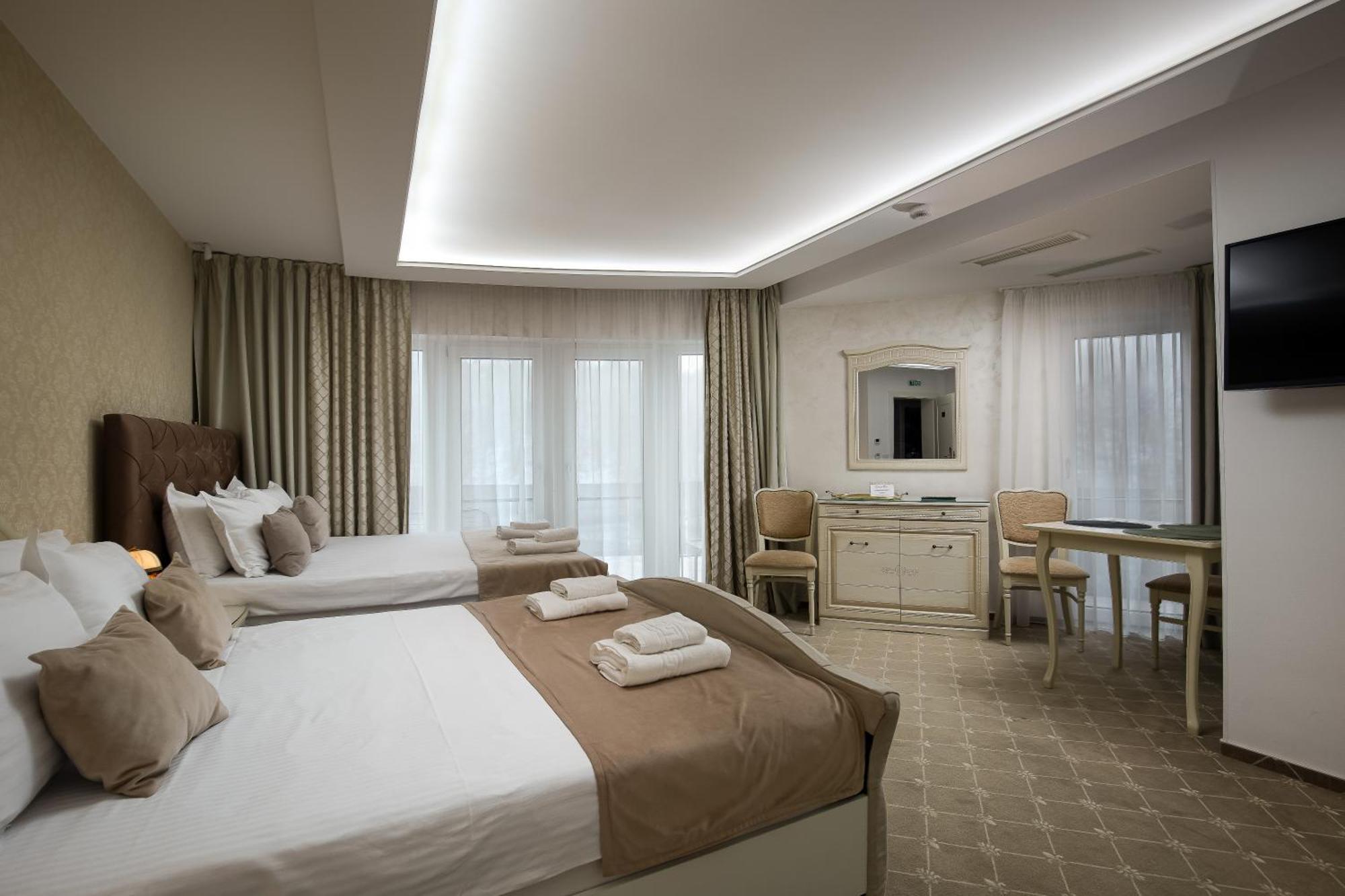 Carpentiere Arena Hotel Răşinari Exterior foto