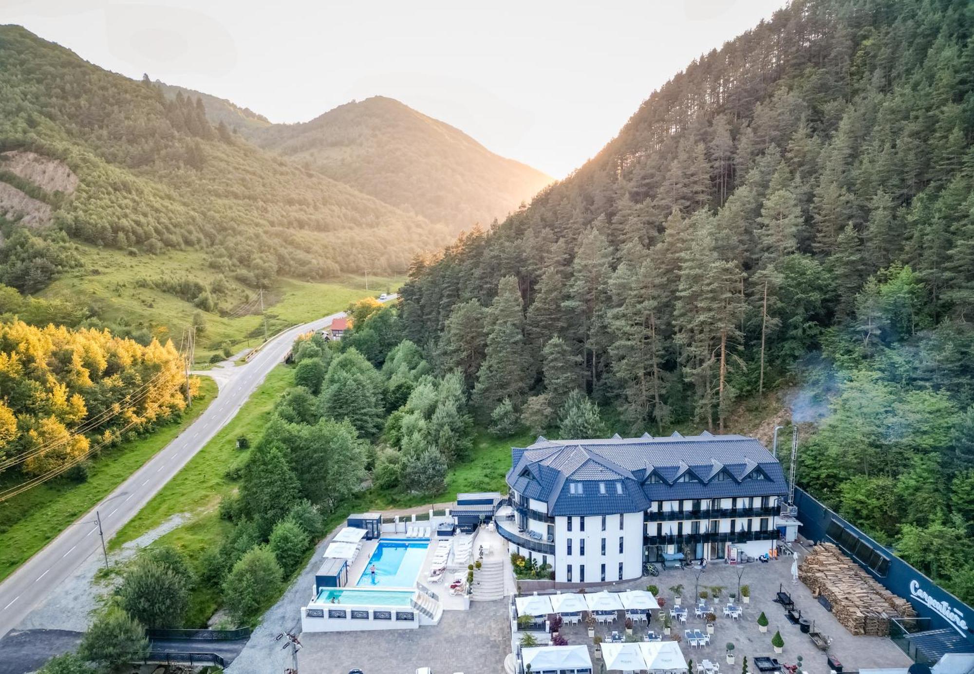 Carpentiere Arena Hotel Răşinari Exterior foto