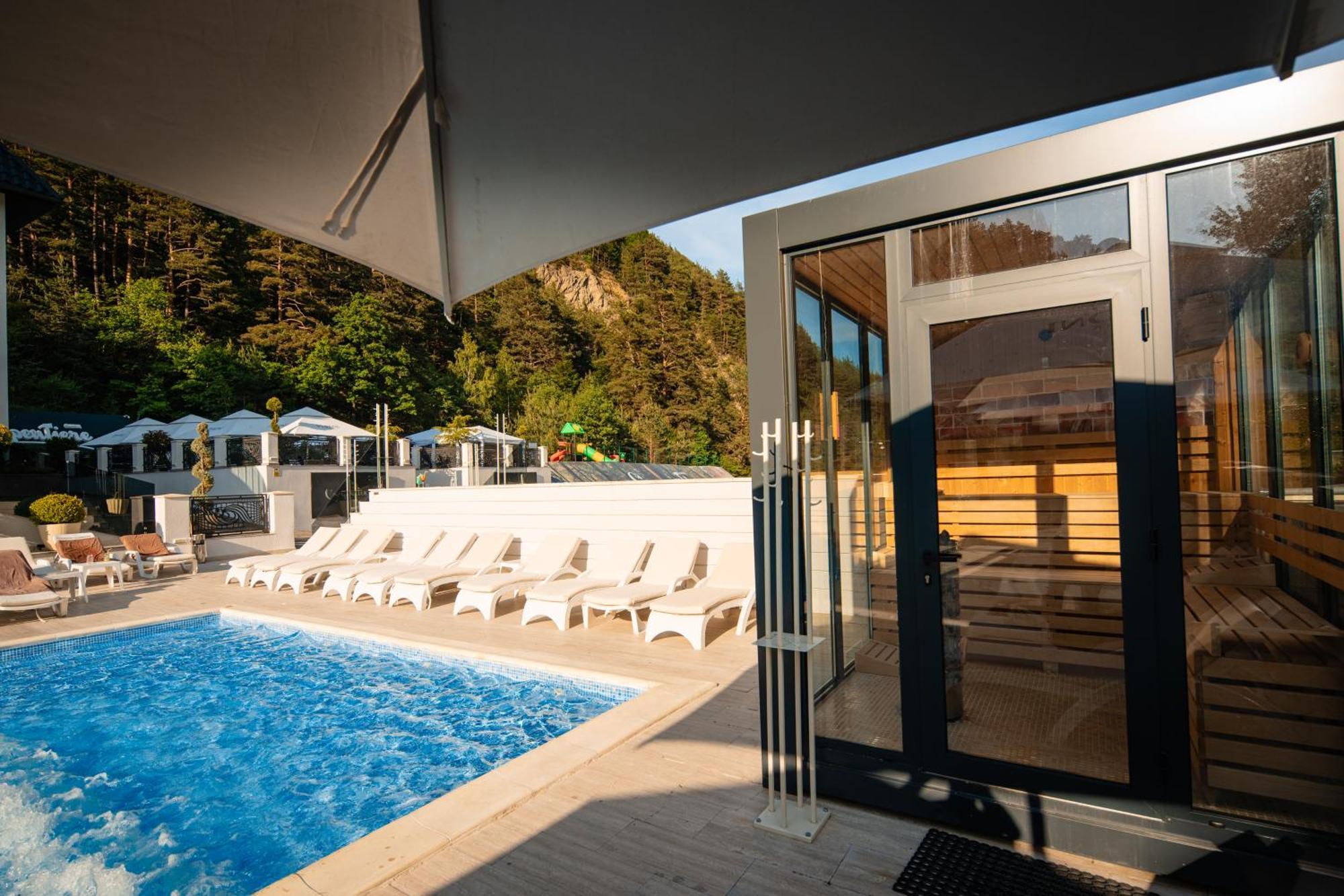 Carpentiere Arena Hotel Răşinari Exterior foto